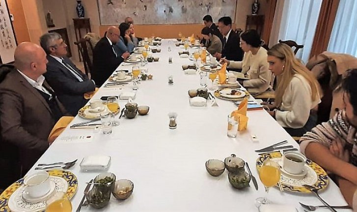 Çin Büyükelçisi'nden Doğu Türkistan açıklaması