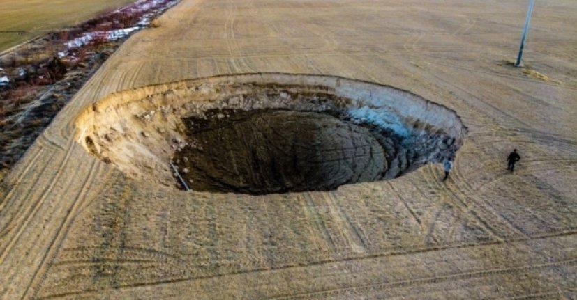 Konya'da 15 metre derinliğinde 'obruk' oluştu! Depremle bağlantısı var mı?