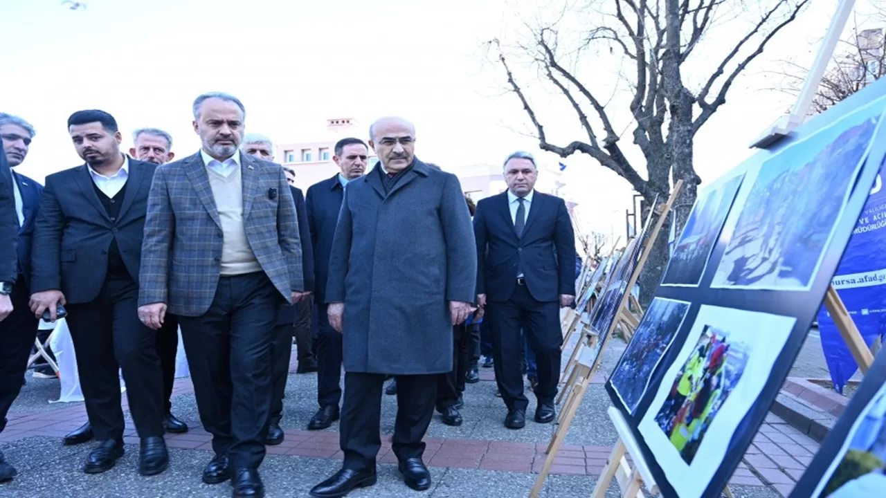 Bursa’da Depremin Yıl Dönümünde Anma Programı Düzenlendi